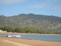 Bestandsnaam:
20060813_5622.jpg
Titel:
Horseshoe Bay
Plaats:
Magnetic Island
Beschrijving:
Magnetic Island - Horseshoe Bay