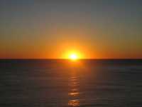 Bestandsnaam:
20060907_0245.jpg
Titel:
Zonsopkomst
Plaats:
Agnes Water
Beschrijving:
Agnes Water - Zonsopkomst